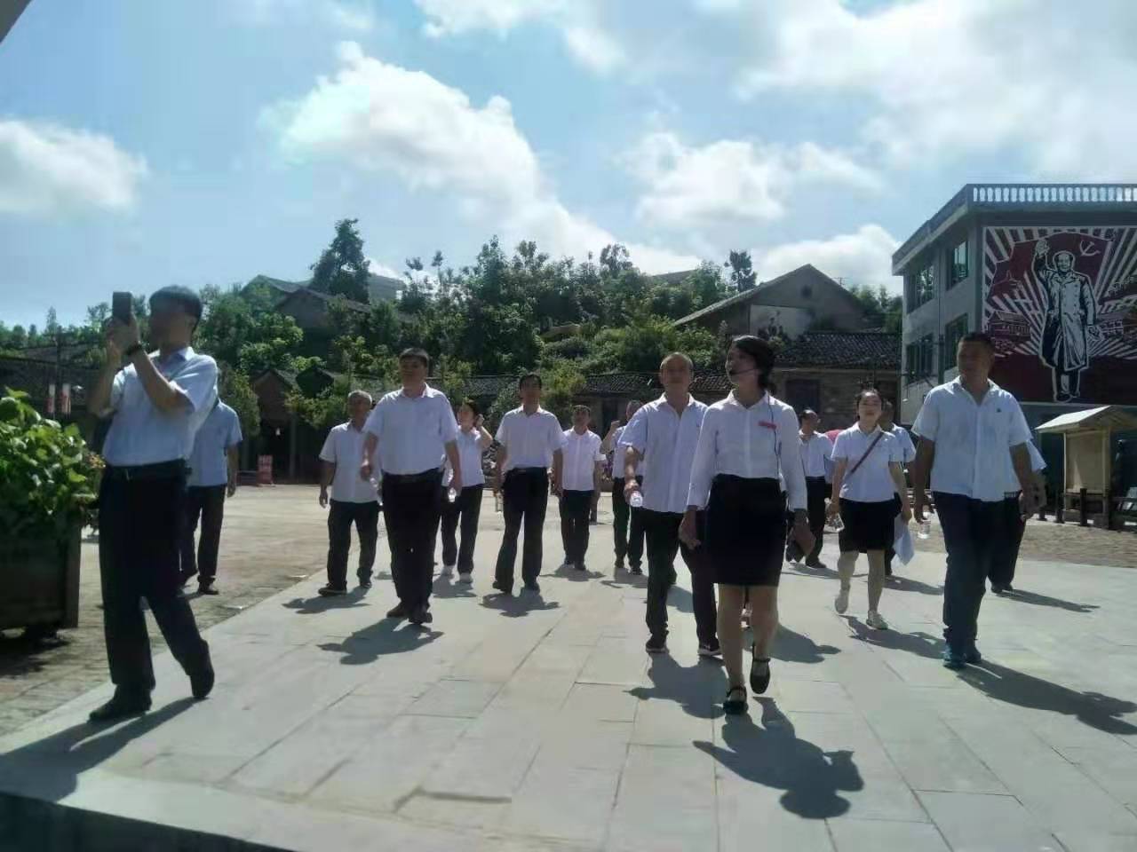 中國電信黨員培訓(xùn)班到朱砂古鎮(zhèn)參觀學(xué)習(xí)